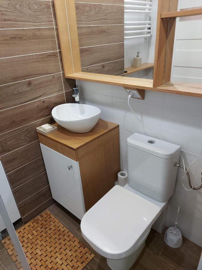 Apartament Ogrody/Jezyce ポズナン エクステリア 写真